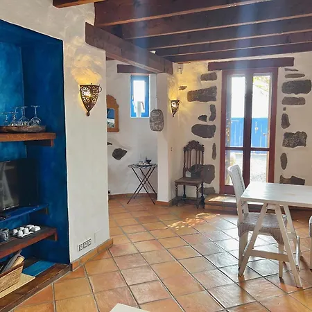 Country house Creativa Uga